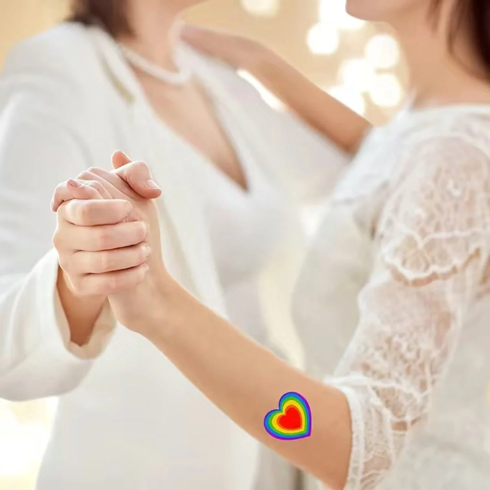 500 Pcs/Roll Rainbow Pride Stickers,1x1in LGBT Rainbow Color Heart Shaped Rolls